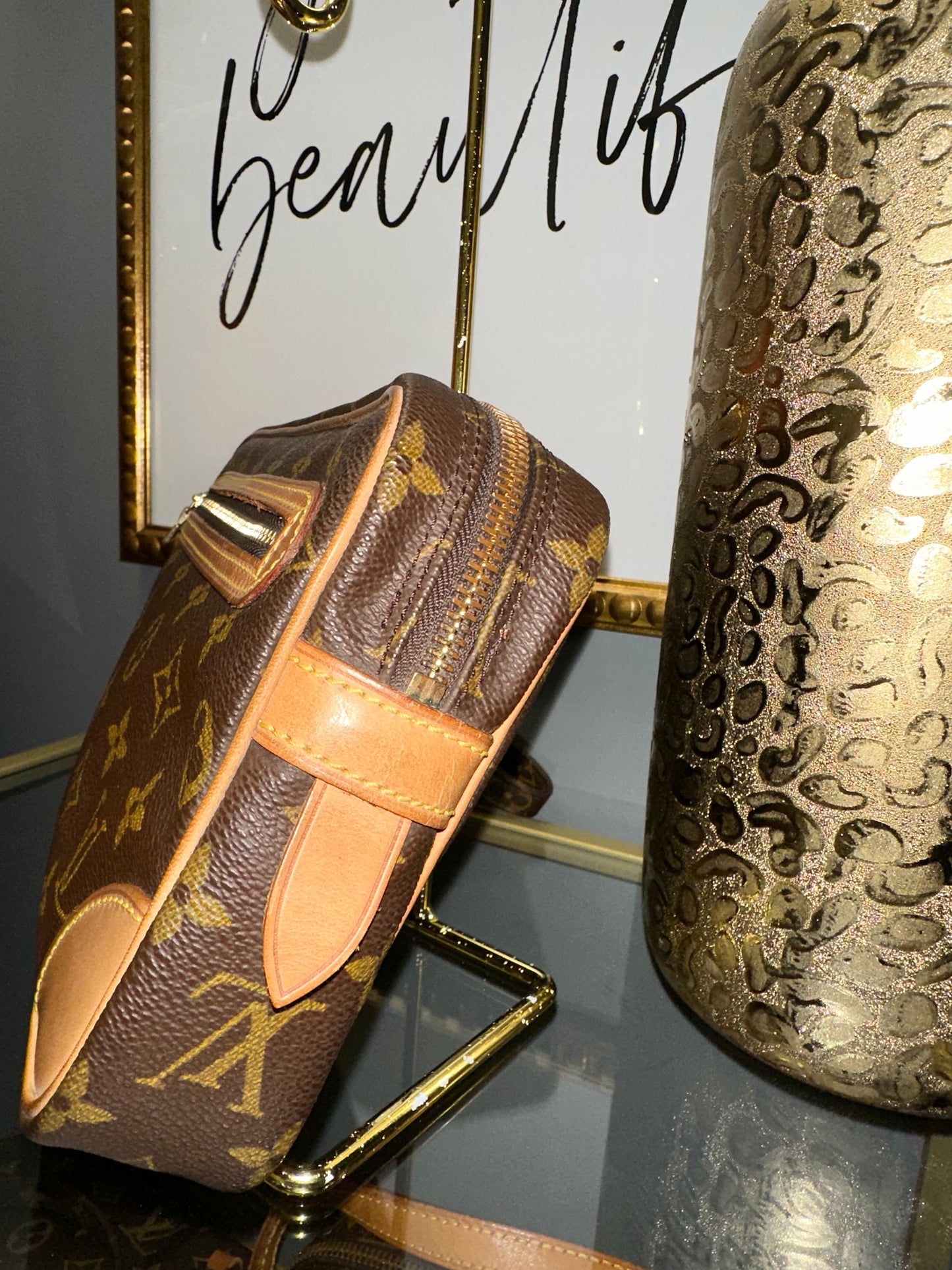 Louis Vuitton Marly Dragonne GM Clutch Monogram